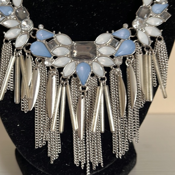 Macys statement necklace - Picture 2 of 6